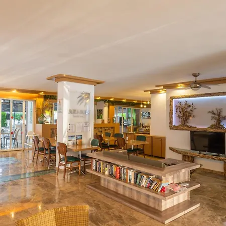 호텔 Bora Bora Butik 알란야