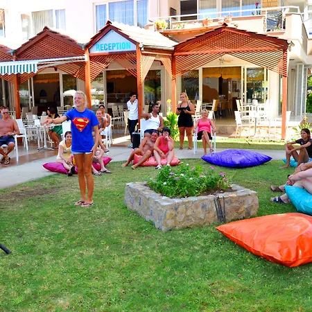 Bora Bora Butik Szálloda 3*