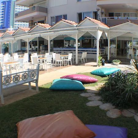 Bora Bora Butik Szálloda 3*