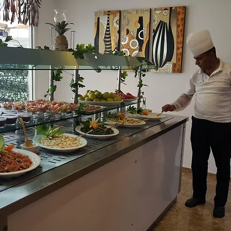 Bora Bora Butik 3*