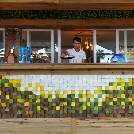 호텔 Bora Bora Butik 3*