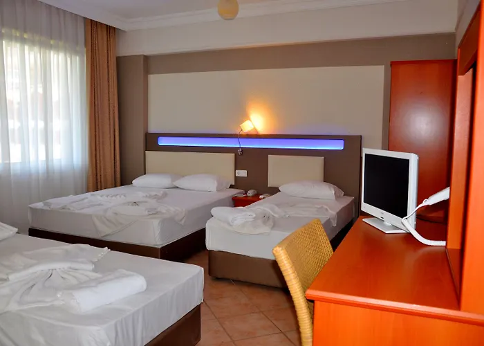 Bora Bora Butik Hotell 3*