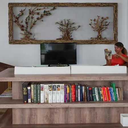 Bora Bora Butik Готель 3*