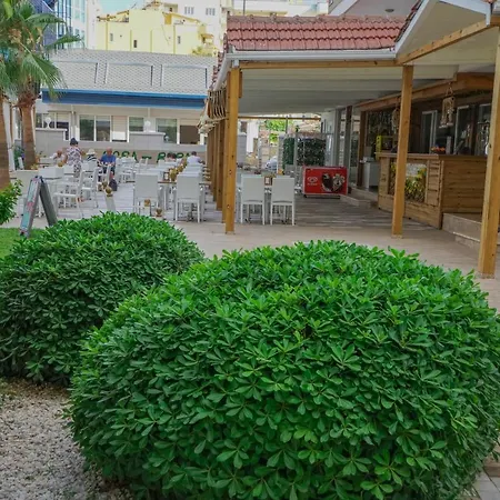 Bora Bora Butik 3*